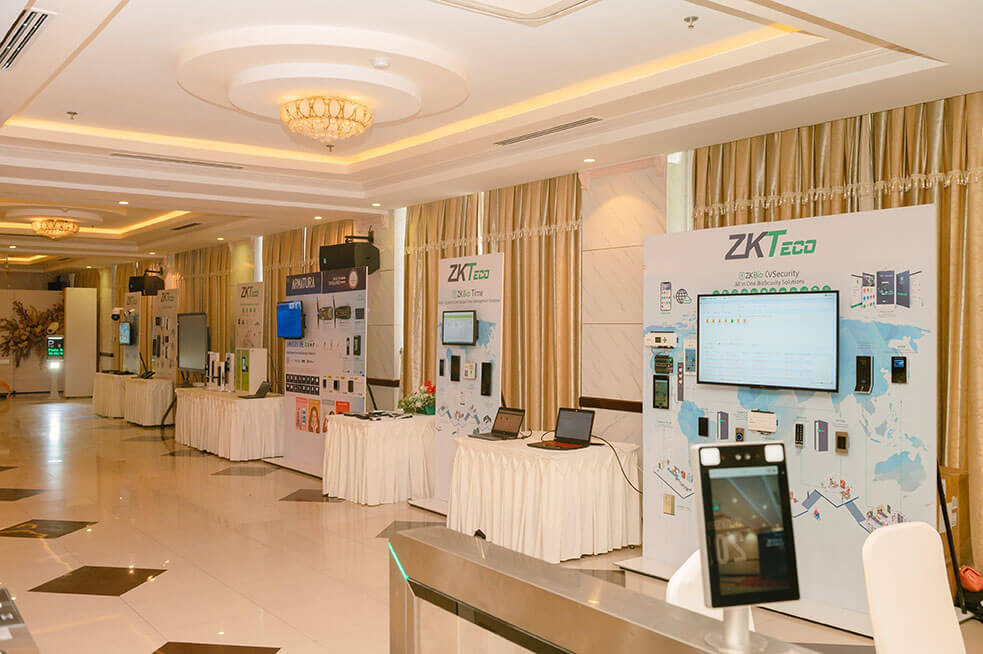 [Workshop Series 2023] ZKTeco - Hands-On with the Latest Security Tech  Series 2 - Can Tho City (13).jpg